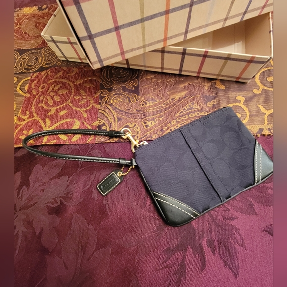 PRICE FIRM - Black Signature COACH Handbag & Wristlet Wallet, circ. 2007 - Picture 11 of 14